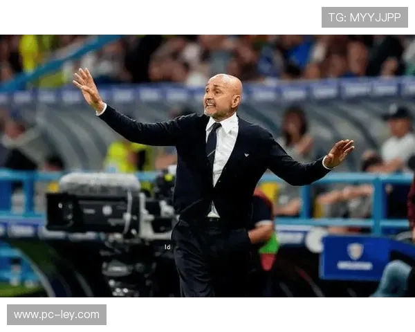 斯帕莱蒂首秀三后卫体系奏效 战术部署助球队焕发新活力